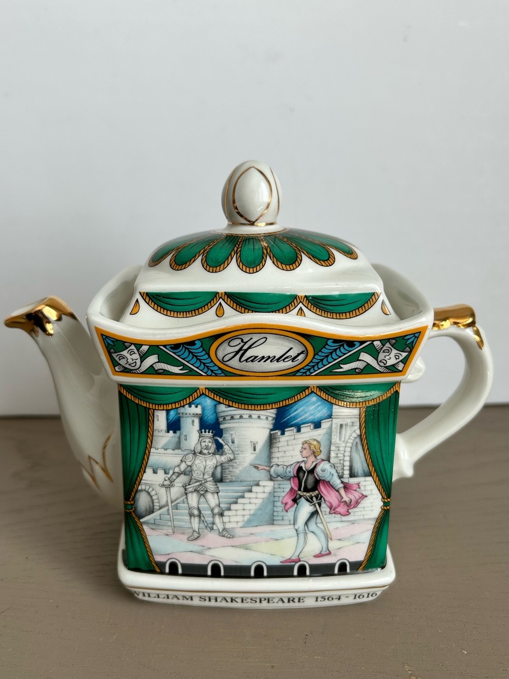 Vintage Sadler Staffordshire Teapot – ‘Hamlet’ with White and Gold Accents